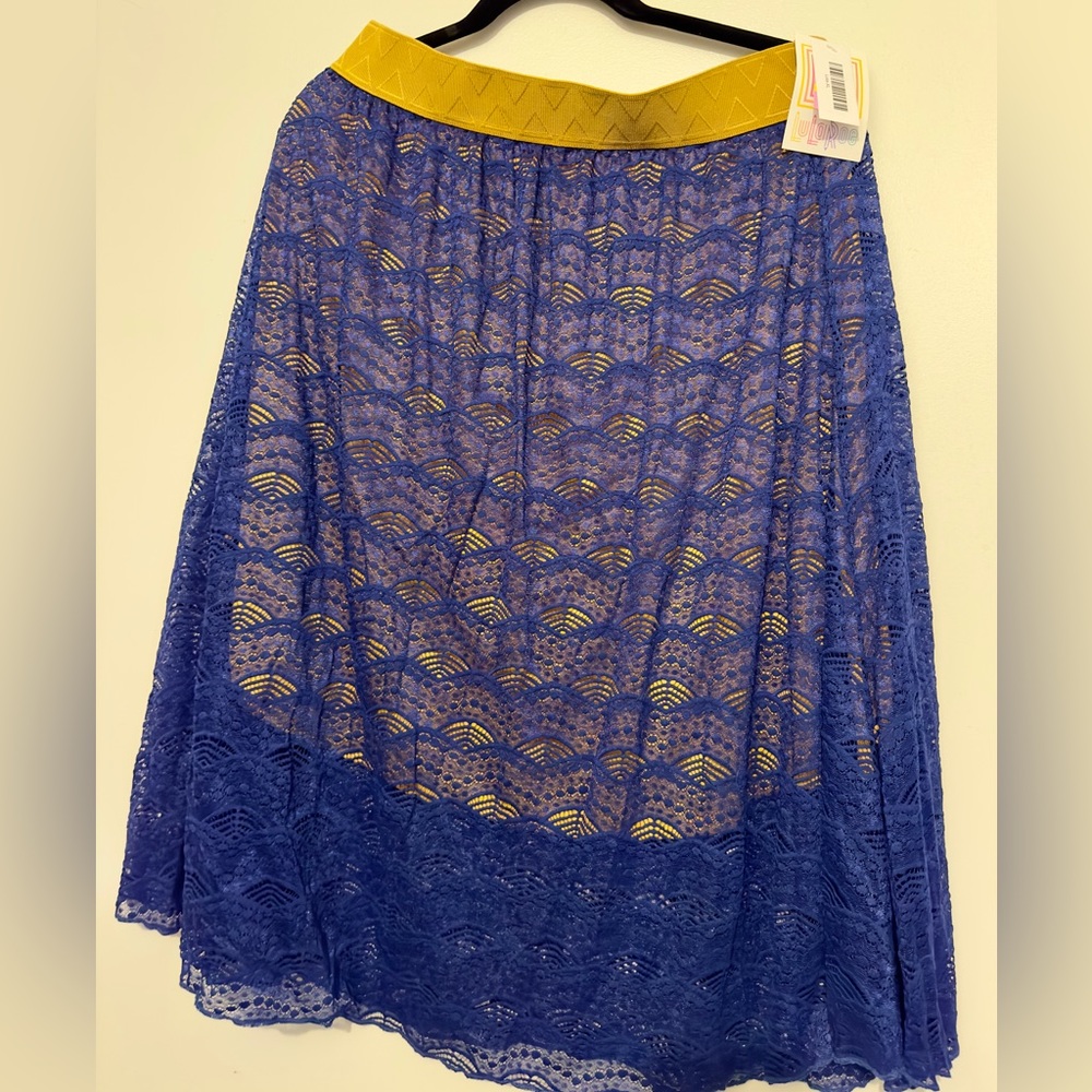 Beautiful Lularoe Lola skirt